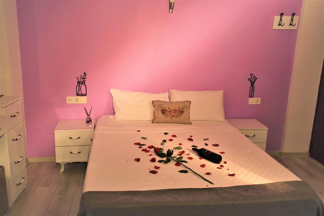 Lavender Otel Cesme Bagian luar foto